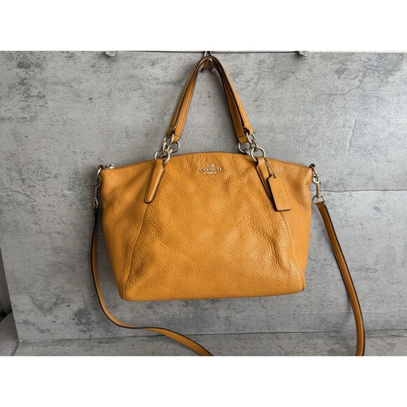Auth COACH SMALL KELSEY SATCHEL IN PEBBLE LEATHER (F36675) MUSTARD Crossbody Bag - Picture 1 of 10